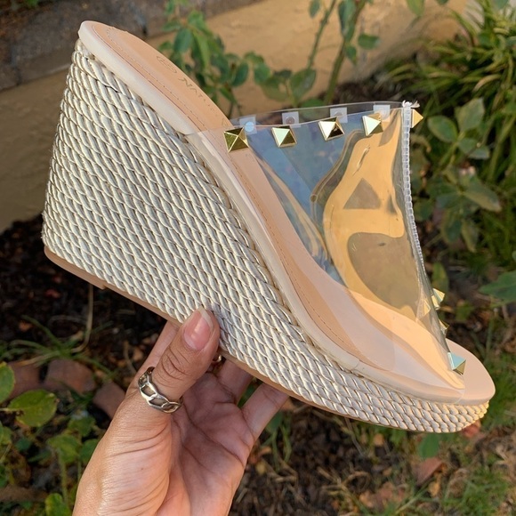 Modern and sophisticated Clear Rockstud Rope Espadrilles Wedges Sandals - Picture 1 of 12